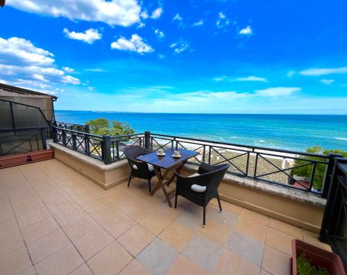 Sirena apartament First Line