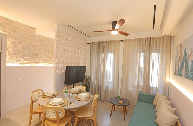 Siroa Tranquil - A minimalistic chic house in the heart of Hermoupoli