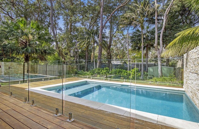 Sister Bay by HolidayCo.