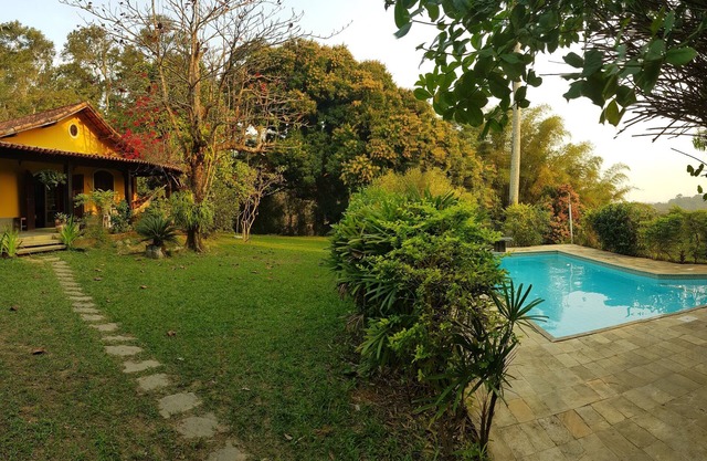 Site with swimming pool, barbecue and beautiful view