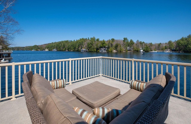 Situated on prestigious Lake Joseph with close proximity to all amenities.