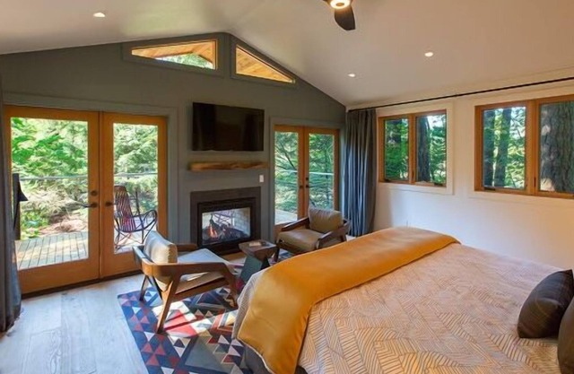 Skamania Lodge, Hot Tubs, Jacuzzi, Onsite Pool, FREE Parking, Golf, Spa