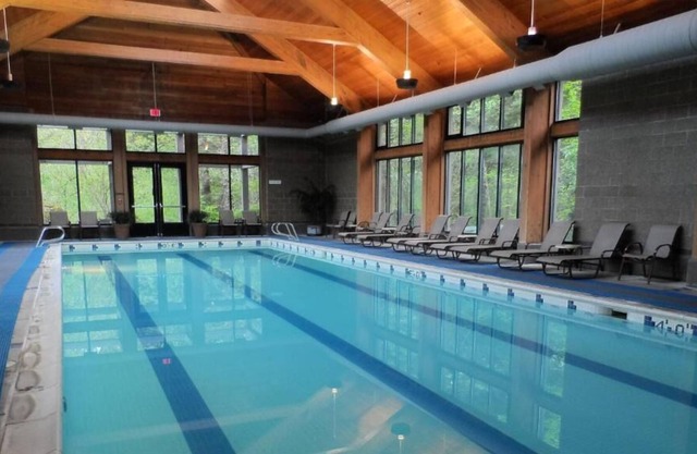 Skamania Lodge! Onsite Pool, Hot Tub, Spa, Golf, Zip Line