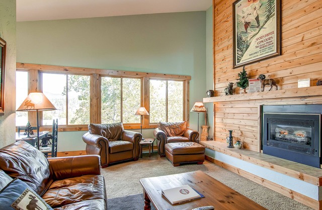 Ski Hill 32-Walk to Gondola & Main Street-Onsite Hot Tubs-Great Location!