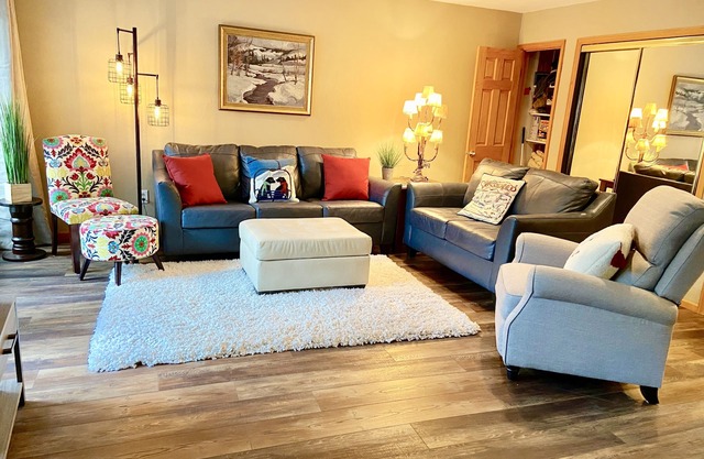 Ski In Newly Refinished Condo ON THE RIVER. Stunning location near Main Street