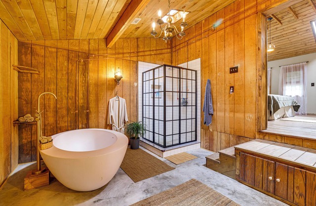 Ski, Swim, Relax: Old-Fashioned Poconos Getaway