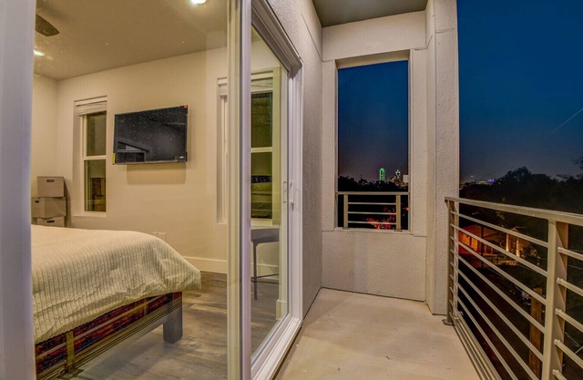 Skyline Luxury Retreat in Dallas