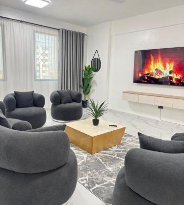 SkyViewCity Penthouse, Ac & lift