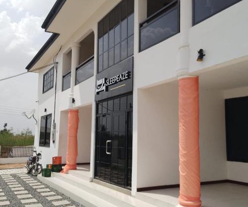 Sleepeaze Hotel