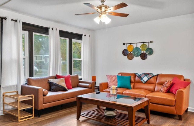 Sleeps 12 , Safe area , Close to top attractions