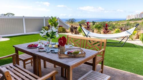 Sleeps 16 2 Homes Ocean Views Shared Pool Gym Near the Beach AvantStay