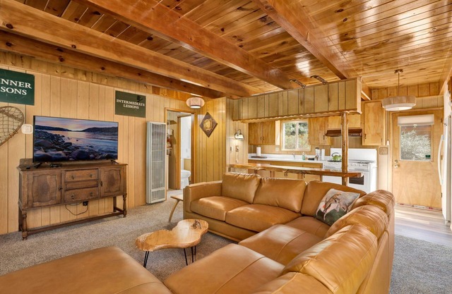 Slope Side Getaway at Big Bear - Central Duplex Retreat Chalet