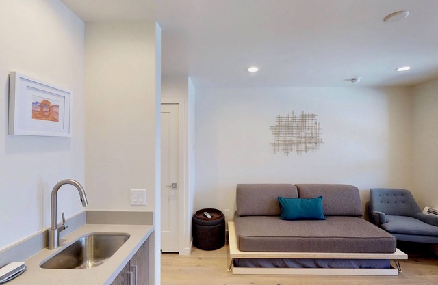 Slot Canyon #B | 1 Bed, 1 Bath