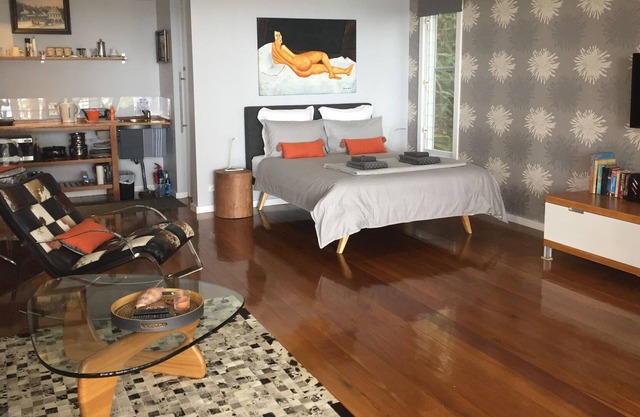 Smiths Lake House - private Studio