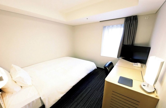 Smoking Double Room Room only Smile Value Stay/Osaka Ōsaka