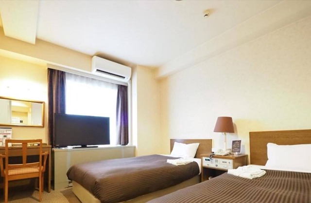 Smoking Twin room without meals Basic plan / Fukuoka Fukuoka