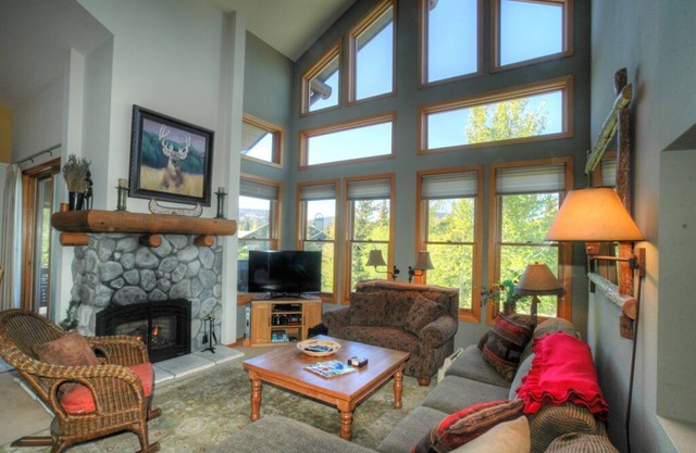 Snowcreek Resort Vacation Rental #838