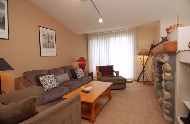 Snowcreek Resort Vacation Rental #908