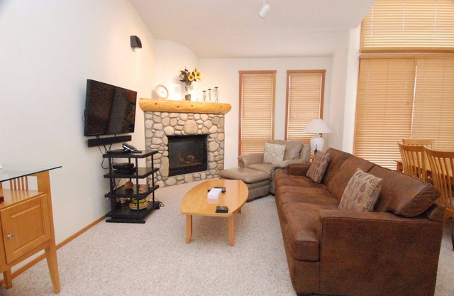 Snowcreek Resort Vacation Rental #954