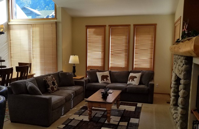 Snowcreek Resort Vacation Rental #955
