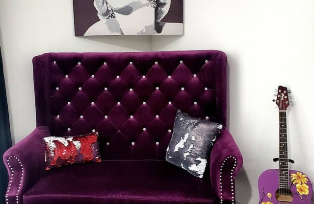 SoCo Cool! Huge, stylish and great location!