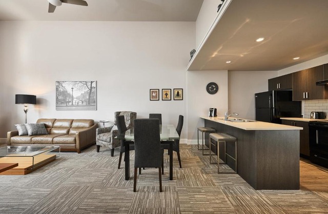 SoLo Suites