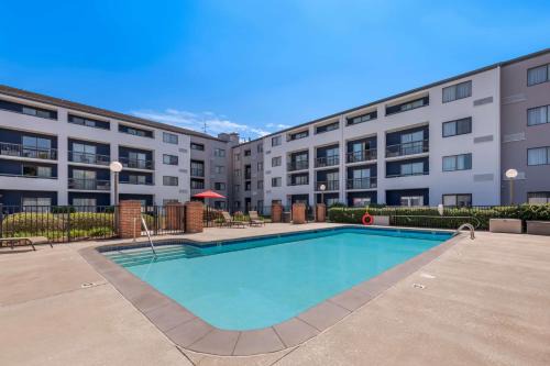 Sonesta Select Charlotte University Research Park