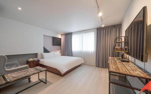 Song-Jeong Bay Hotel