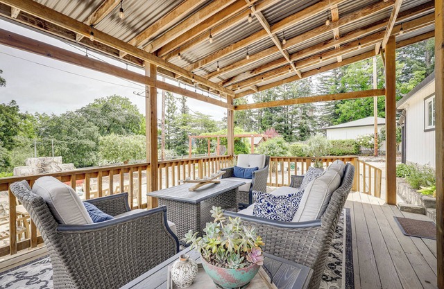 Sonoma County Vacation Rental w/Vineyard Views!