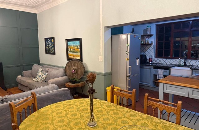 Soothing apartment with WiFi in vibrant Johannesburg