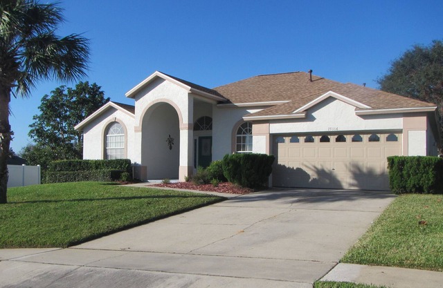 South Facing Pool with Dawn till Dusk sunshine even during the winter months