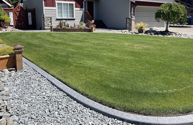 SOUTH HILL PUYALLUP ~ A Nice Comfortable Home Minutes Away From Everything!