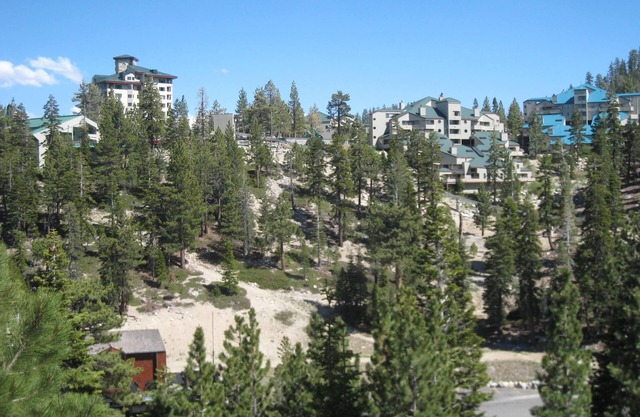 SOUTH LAKE TAHOE CHRISTMAS GETAWAY SUNDAY DECEMBER 22 -29 2024!