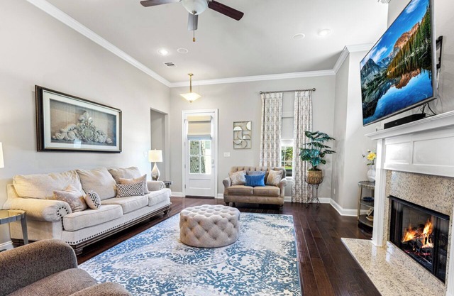 Southern Comfort! Charming 3 Bedroom Between Baton Rouge and New Orleans