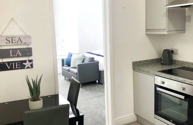 Southside Street Apartments Deluxe-Apartment