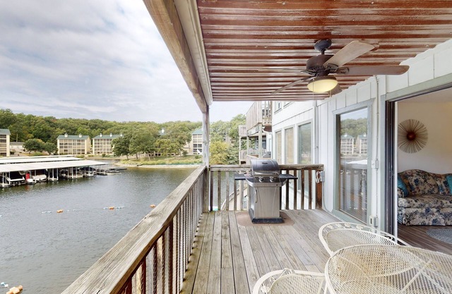 Southwood Shores 103C - 1 Bdrm Waterfront Condo