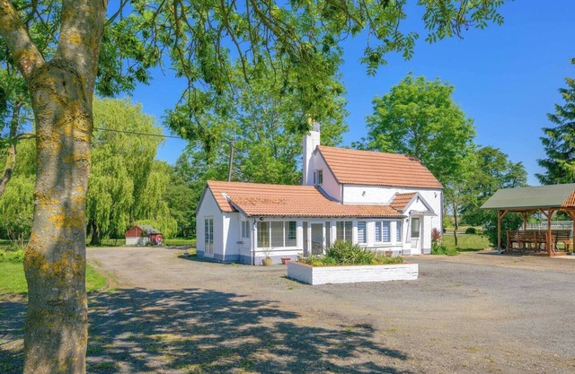 SPA Cottage With Mineral Water, SPA Cottage With Mineral Water