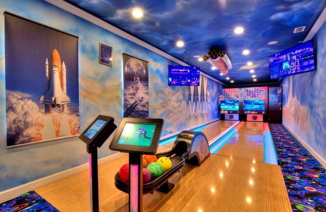 Space, World, Sports bowling villas, 42 Bedrooms, 43.5 bathrooms, sleeps 116