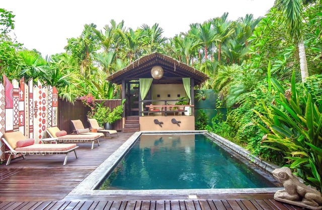 Spacious 5-bedroom villa with 2 pools in Playa Negra Puerto Viejo