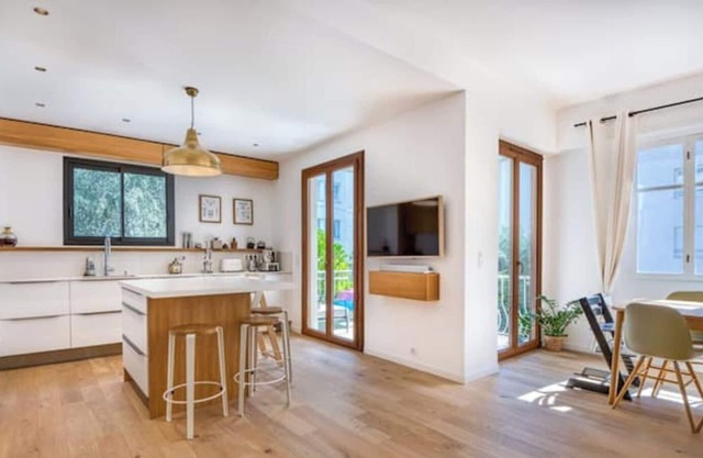 Spacieux 4P au Port de Nice, à 5min de la Plage !