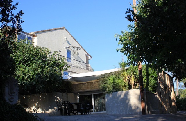 Spacieux Logement Indépendant Dans Propriété Verdoyante