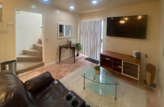 Spacious 2 bd home near Daly City BART