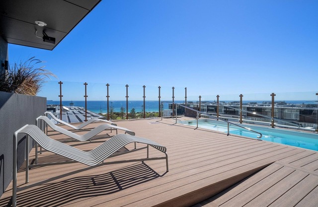 Spacious 2-Bed Apartment in North Fremantle