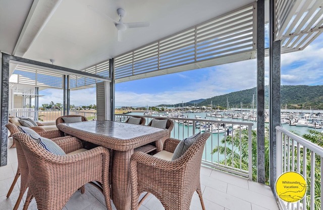 Spacious 2 bedroom Whitsunday Waterfront Penthouse