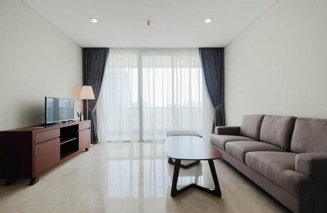 Spacious 2BR Apartment @ The Grove Suites By Travelio