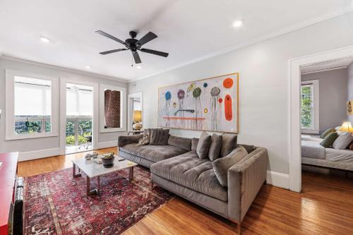 Spacious 2BR in Myers Park with sunroom