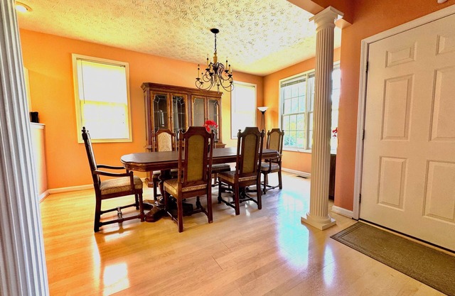 Spacious 3-Bed, 2.5 Bath, Historic Area, Min to Hospitals/Airport/UD/ARENA/WSU