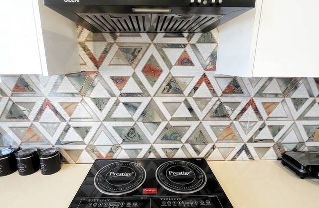 Spacious 3-bedroom apartment with WiFi, AC in brilliant Gurugram