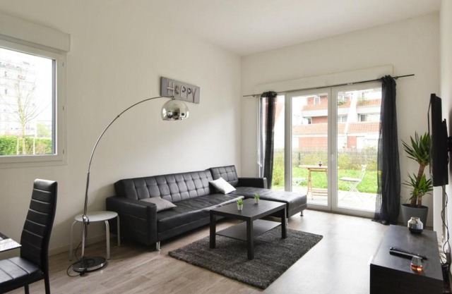 Spacious 3-rooms with garden close to Lille