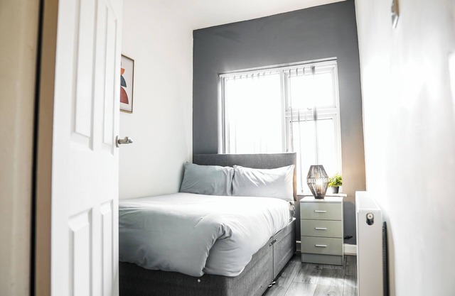 Spacious 4Bedroom Entire House at Acanthus